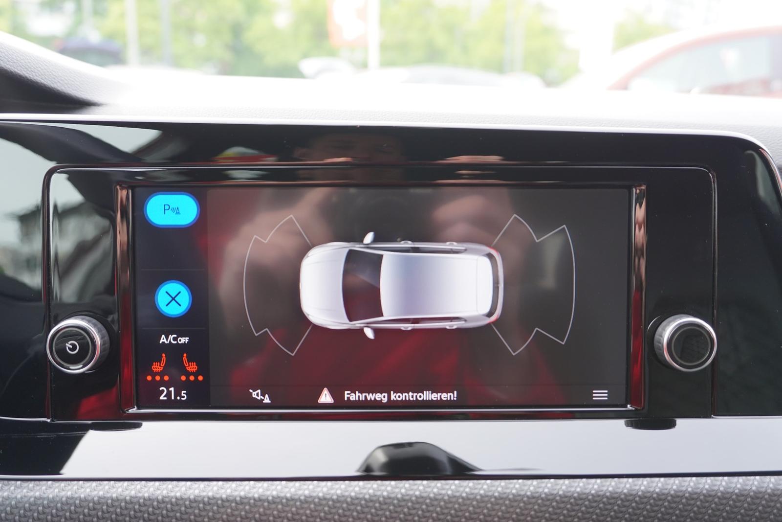 Volkswagen Golf VIII eTSI R-Line DSG App-Connect DAB LED, миниатюра 18