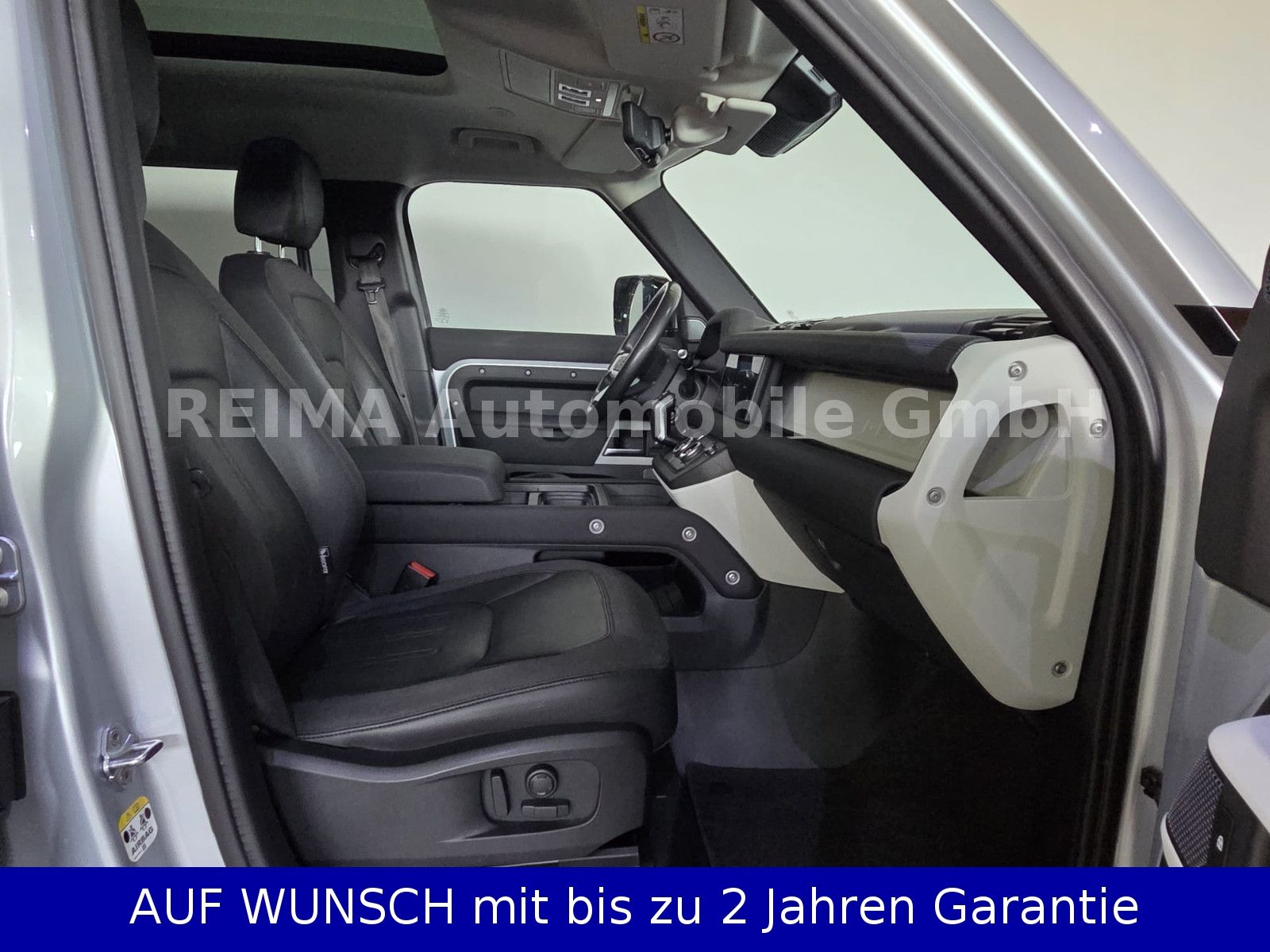Fahrzeugabbildung Land Rover Defender 110 P400 V6, Pano, Meridian, Luft, LED