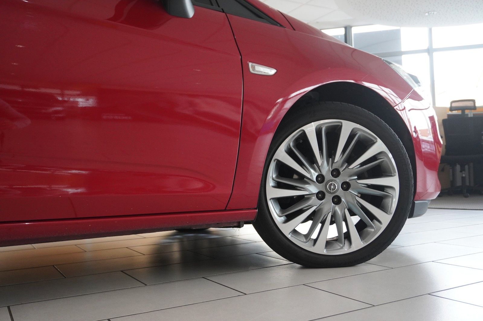 Fahrzeugabbildung Opel Astra K ST 1.5D ULTIMATE NAVI/SH/KAMERA/BOSE/AHK