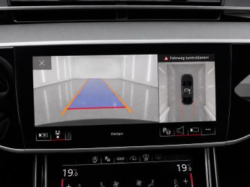 Audi A8 - 12