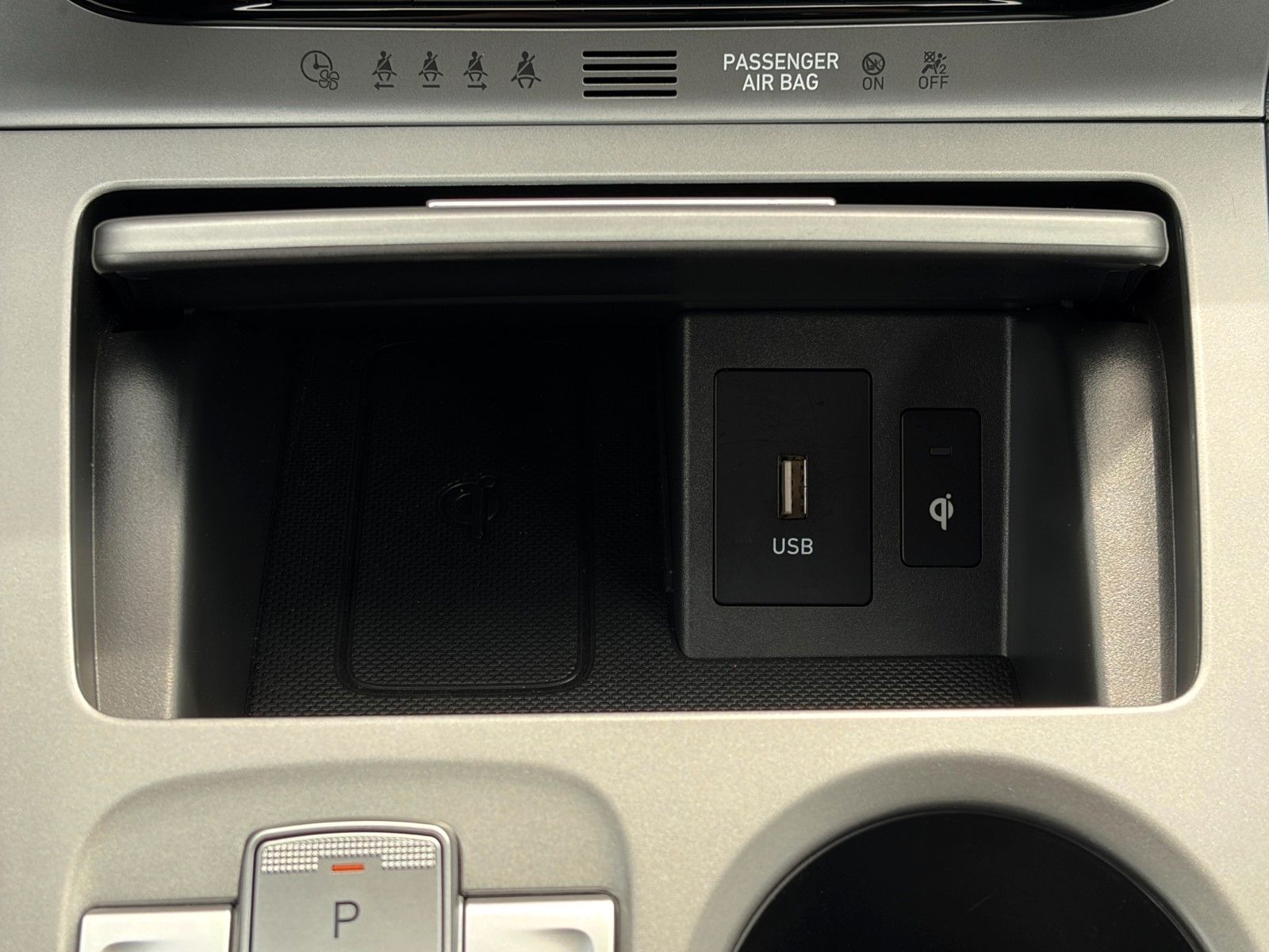 Fahrzeugabbildung Hyundai KONA E Trend ACC PDC CAM SHZ LHZ Navi CarPlay