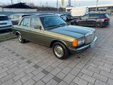 Mercedes-Benz Mercedes Benz w123 240d mit H-Zulassung Tü... - Mercedes-Benz 240: W123 240d