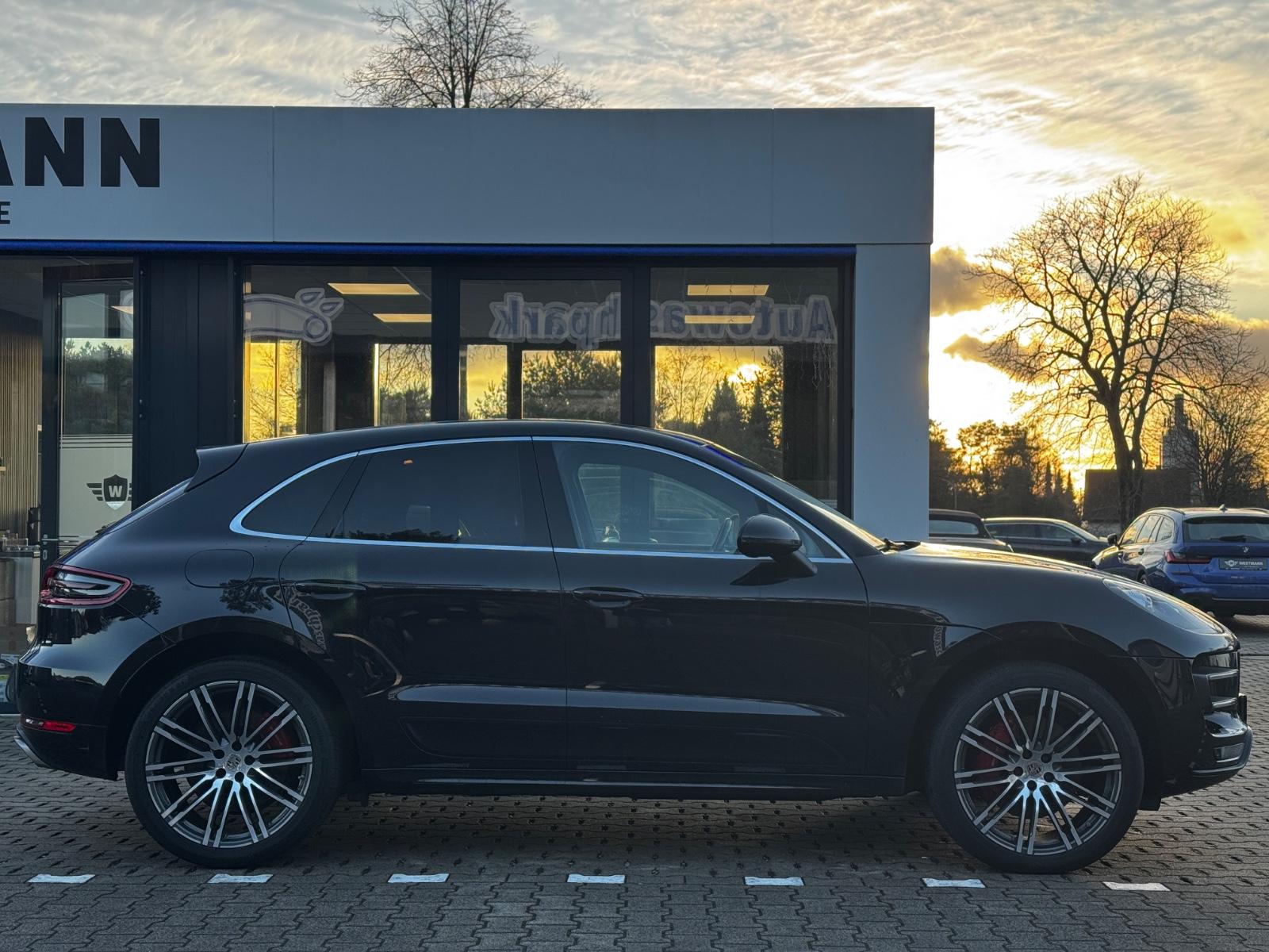 Porsche Macan Turbo/ALUFELGEN/LED/PANORAMA-DACH/18-WEGE