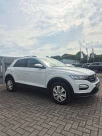 Volkswagen T-Roc - 4