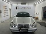 Mercedes-Benz E 230 Limousine ELEKTR. FENSTER/SPIEGEL SCHIEBED - Mercedes-Benz E 230 aus 1996