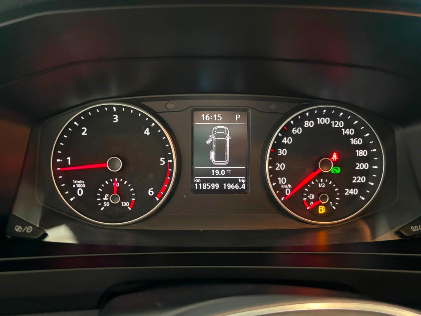 Volkswagen T6 Transporter Kasten lang 4Motion*AHK*Standheiz