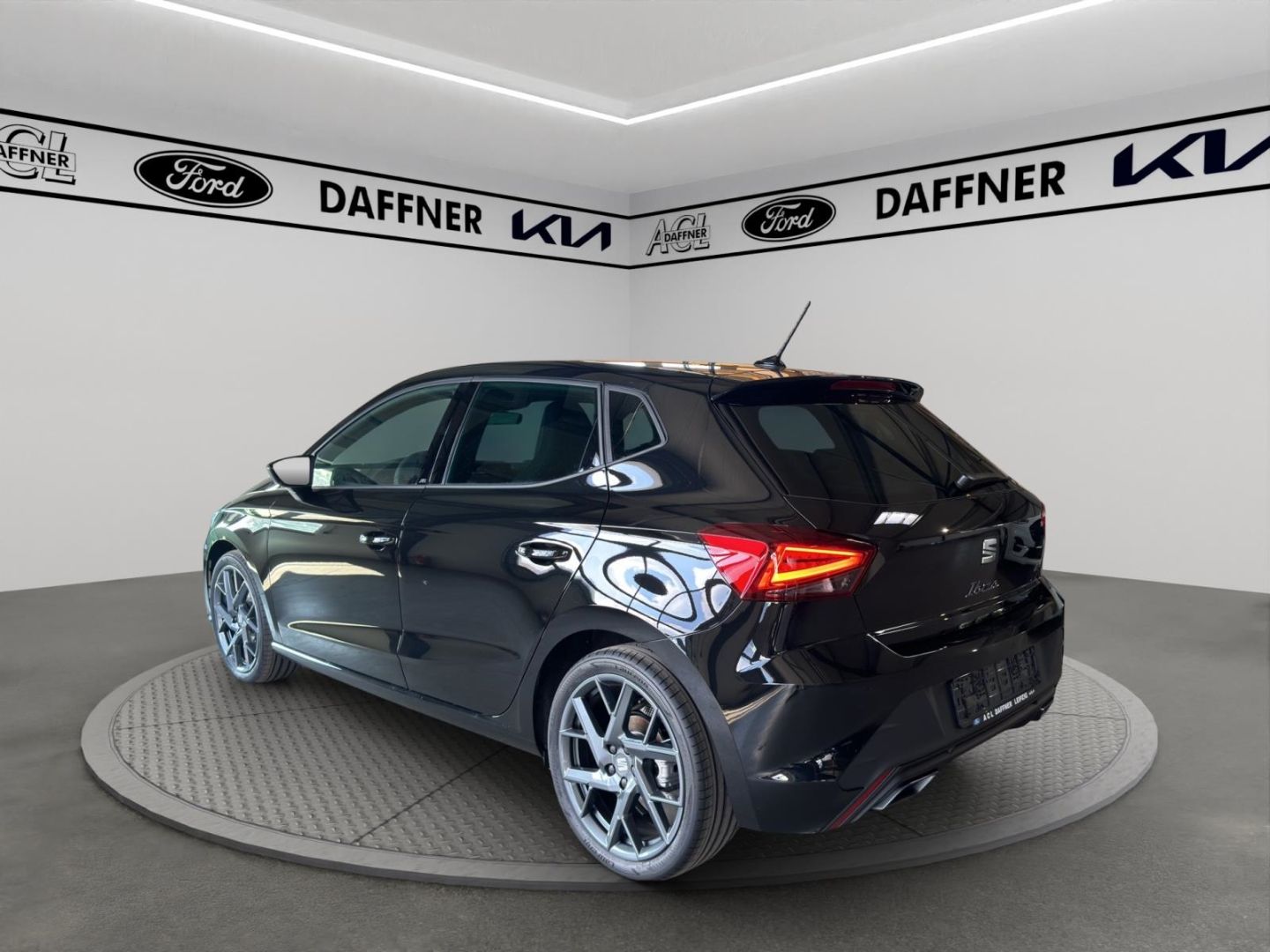 Fahrzeugabbildung SEAT Ibiza 1.0 TSI 85 kW FR Navi Dig. Cockpit LED ACC