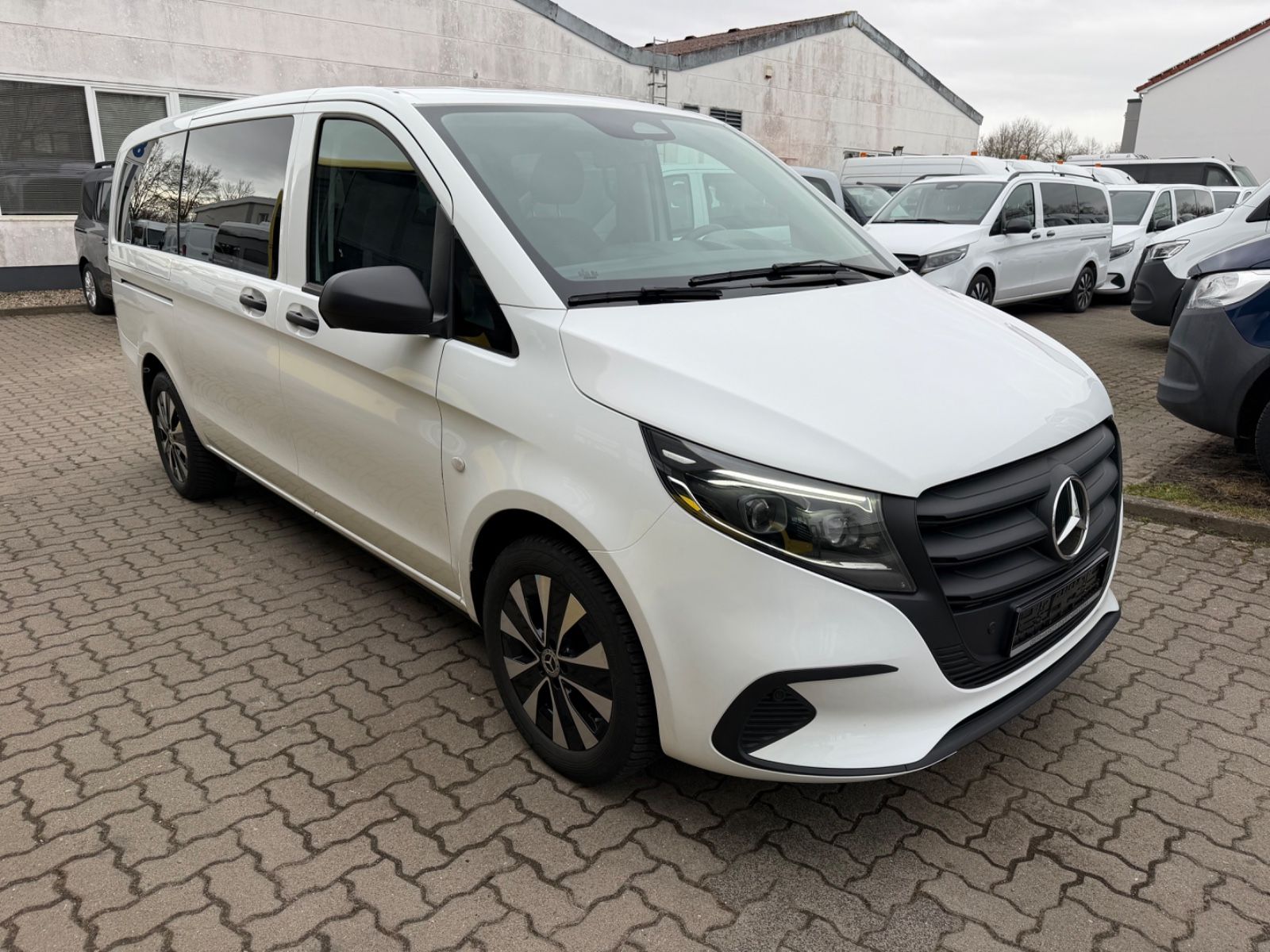 Mercedes-Benz Vito Tourer 116 CDI Pro 8 Sitzer Autom. 2x Klima foto 6