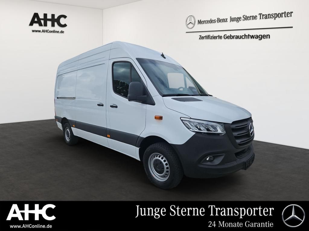 Fahrzeugabbildung Mercedes-Benz Sprinter 317 Kasten PRO L2H2 3,5tAHK Schwingsitz