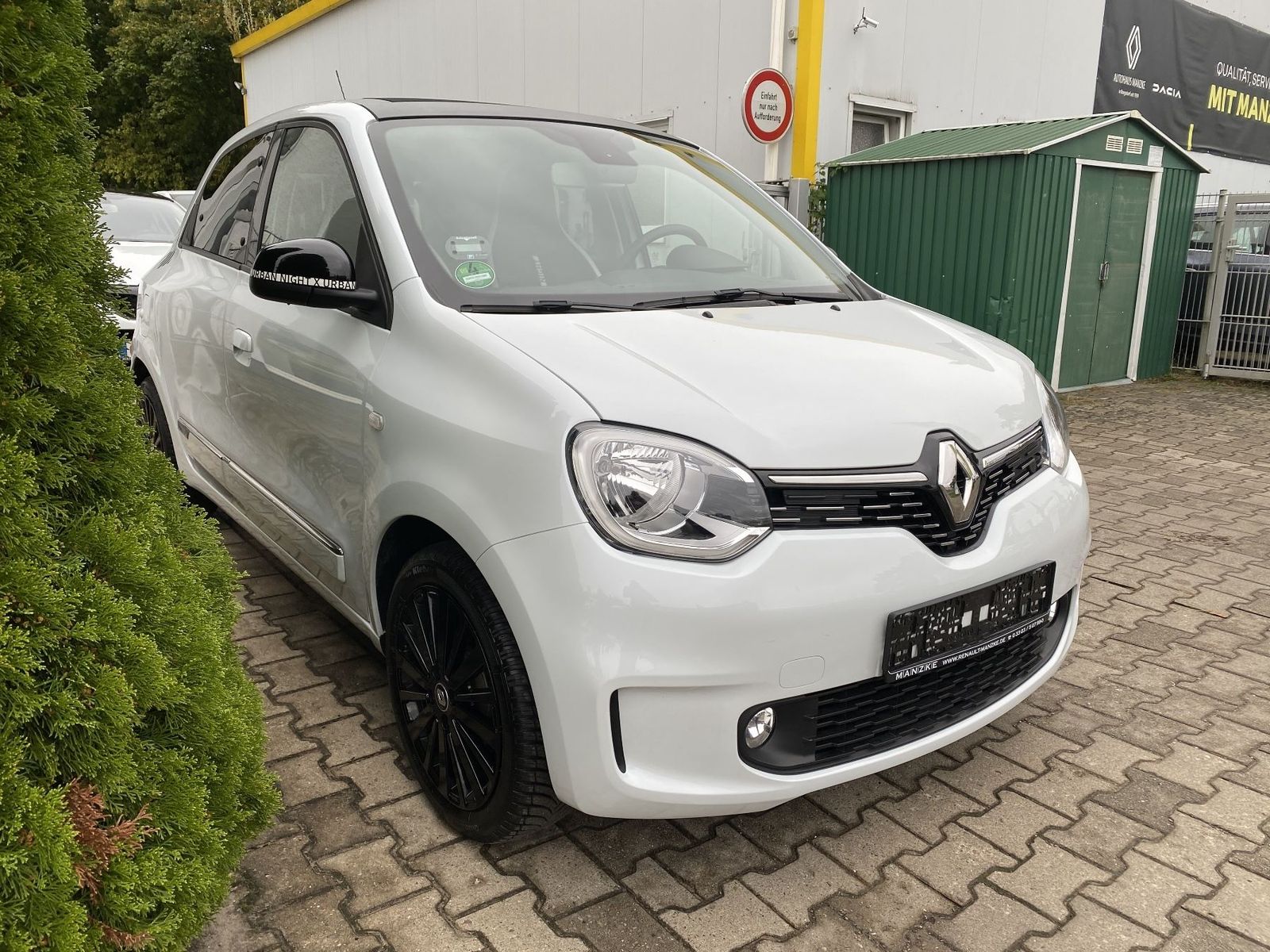 Renault Twingo E-Tech Urban Night imagem 3