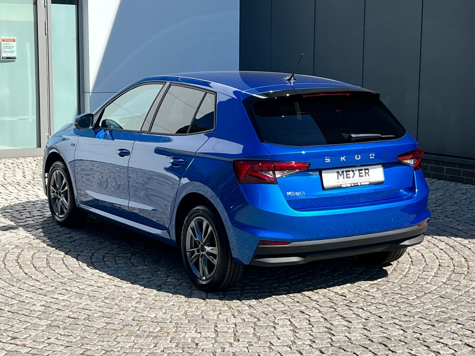 Fahrzeugabbildung SKODA Fabia Tour 1.0 TSI OPF *LED, SmartLink, Kamera,