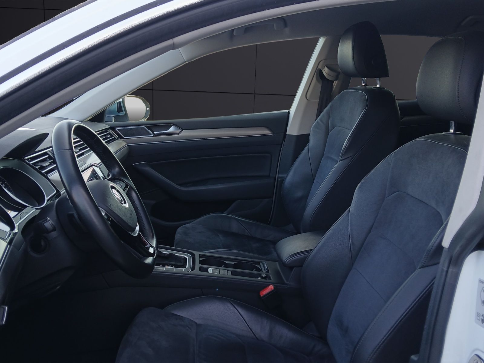 Fahrzeugabbildung Volkswagen Arteon TDI Elegance DSG LED Navi ACC RFK SH 19"