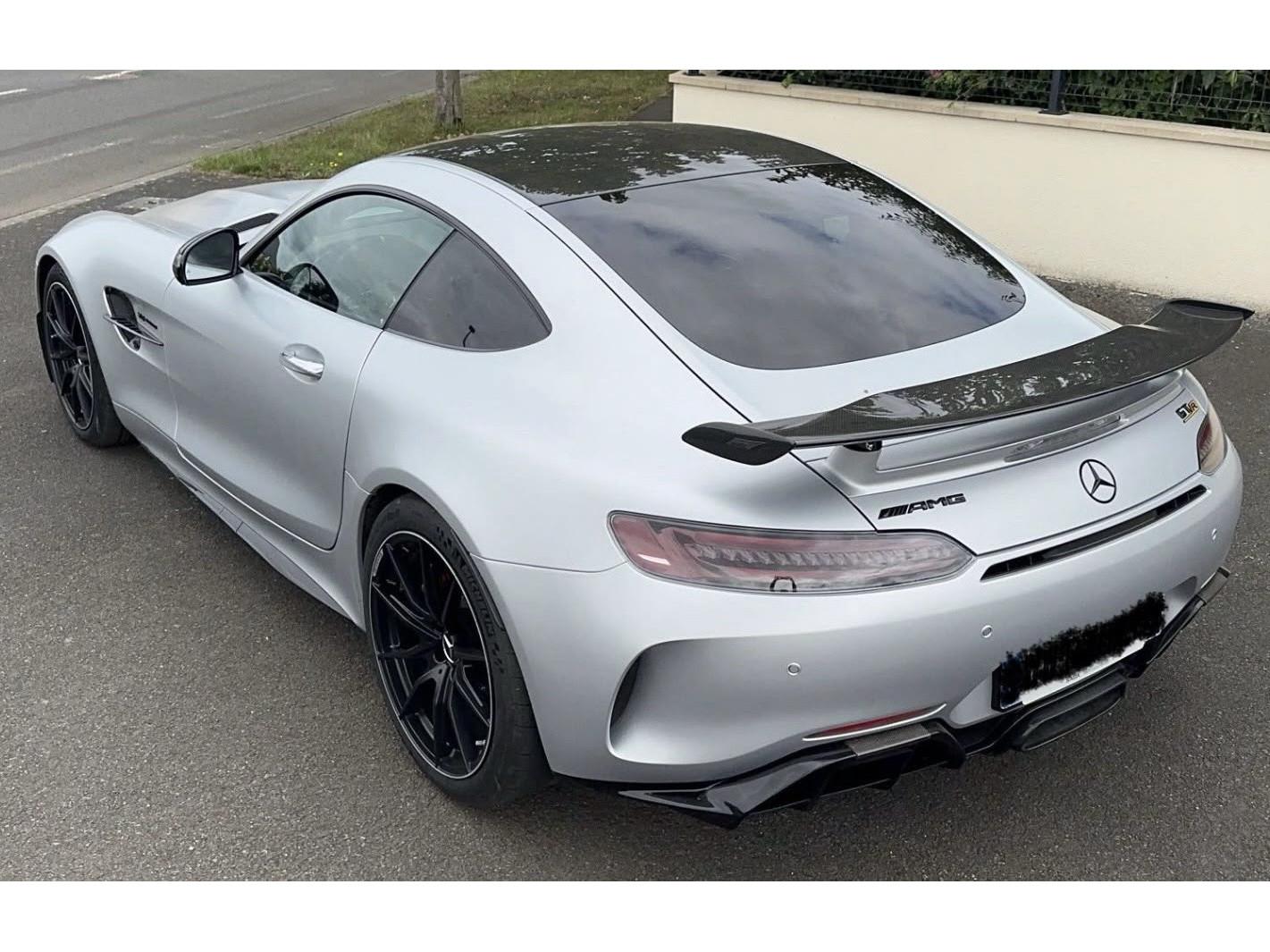 Mercedes-Benz AMG GT R