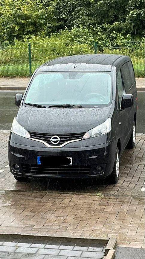 Nissan Evalia