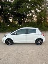 Toyota Yaris 1.5 i - Toyota Yaris Gebrauchtwagen in Nürnberg