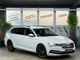 Skoda Superb*1 HAND*STANDHEIZUNG*ALLWETTER*8FACH.B*