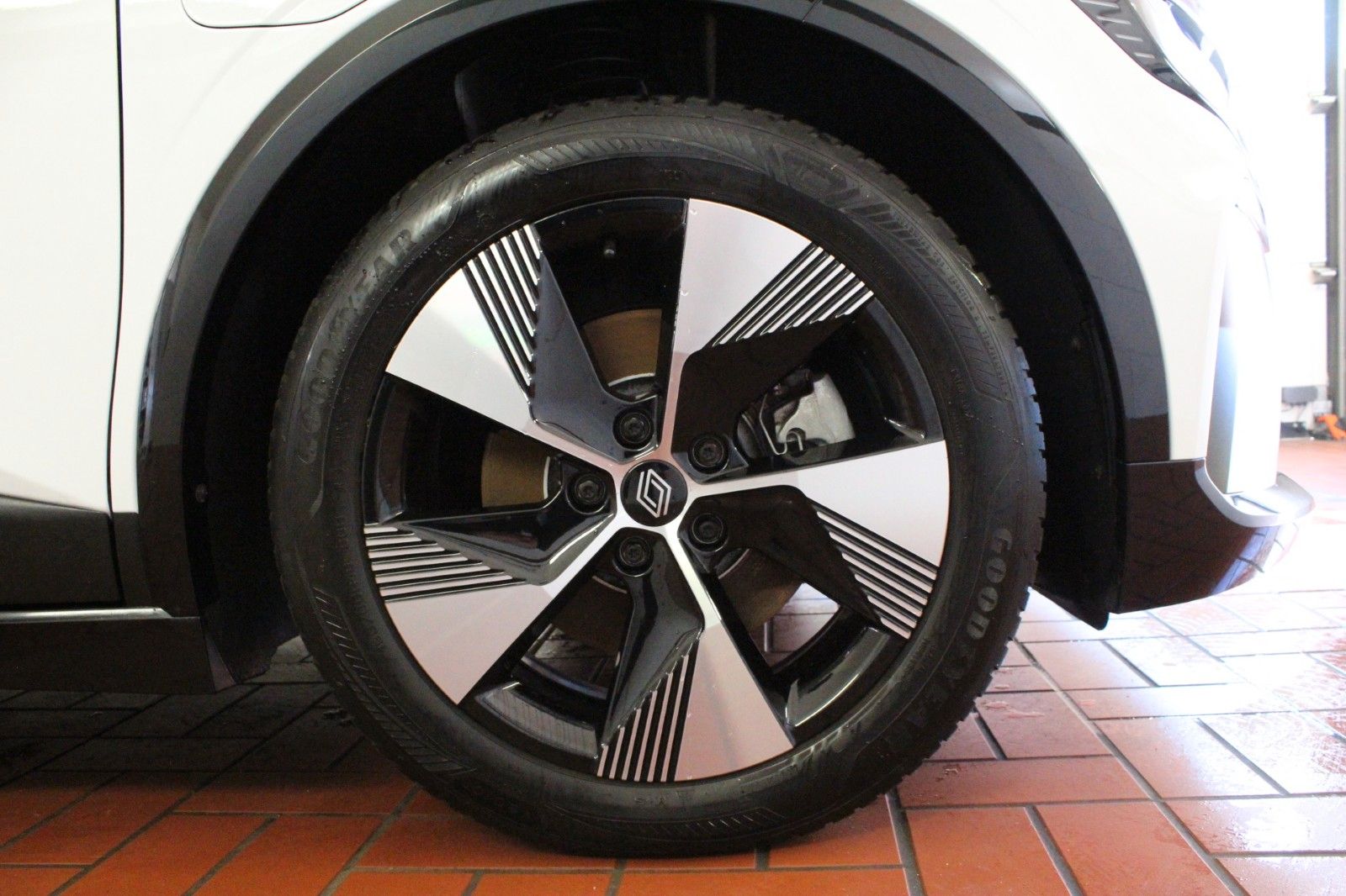 Fahrzeugabbildung Renault Megane E-Tech EV40 130hp Equilibre  Boost charge