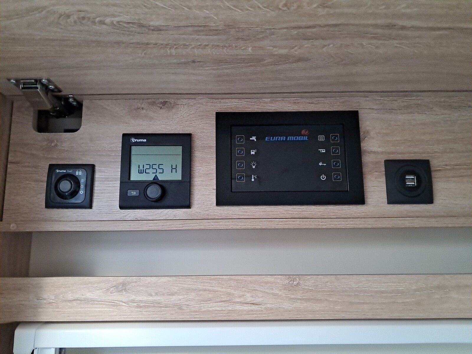 Fahrzeugabbildung Eura Mobil Profila T PT 675 SB AHK,Markise,Solar,SAT