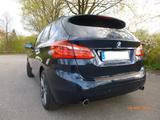 BMW 220d Automatik LED Leder Sportsitz 18" AHK - blaue BMW 220 Active Tourer