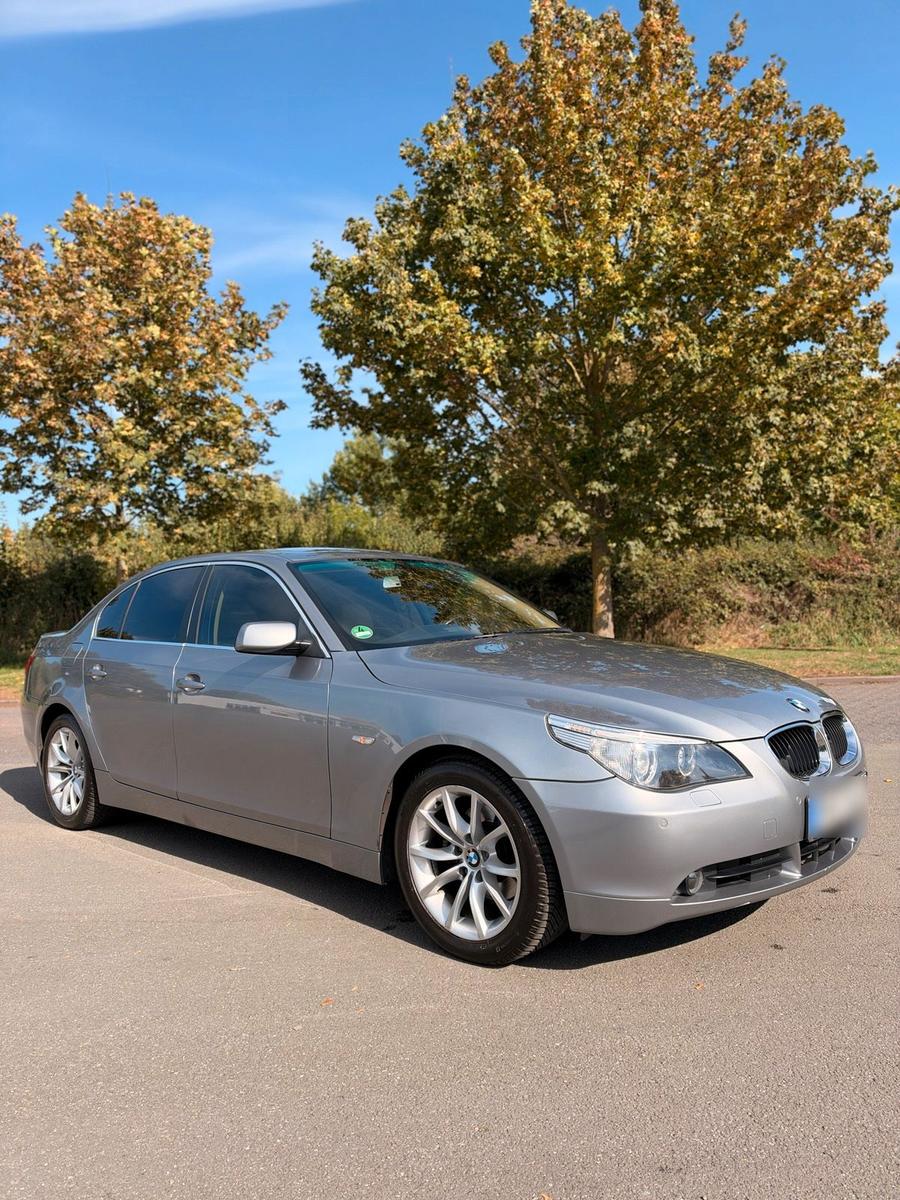 BMW 525