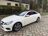 Mercedes-Benz E 320 Coupé mit Panoramadach - Mercedes-Benz E 320: Sportwagen