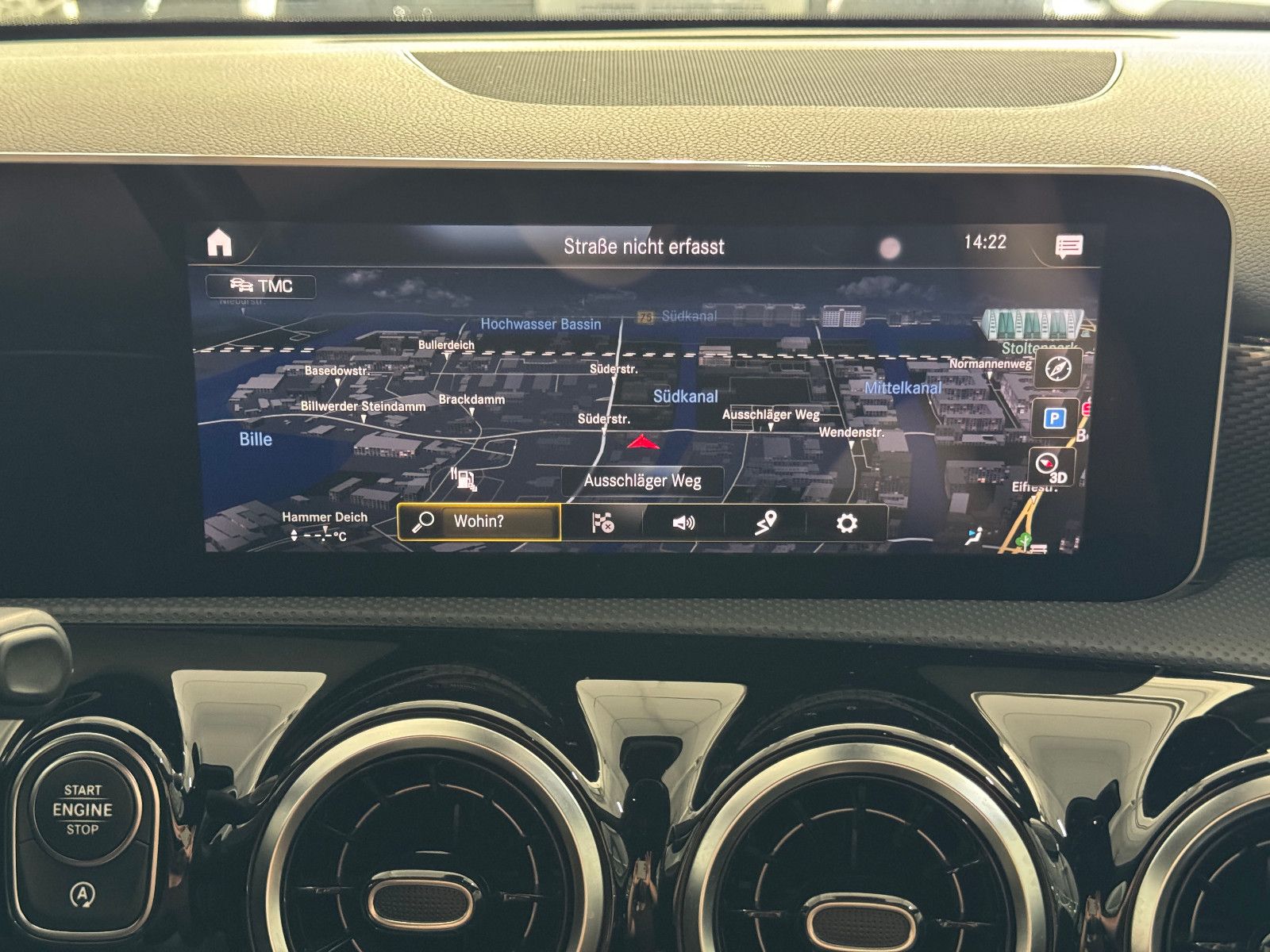 Fahrzeugabbildung Mercedes-Benz A 180 d PROGRESSIVE SPORTPAKET LED NAVI MBUX +