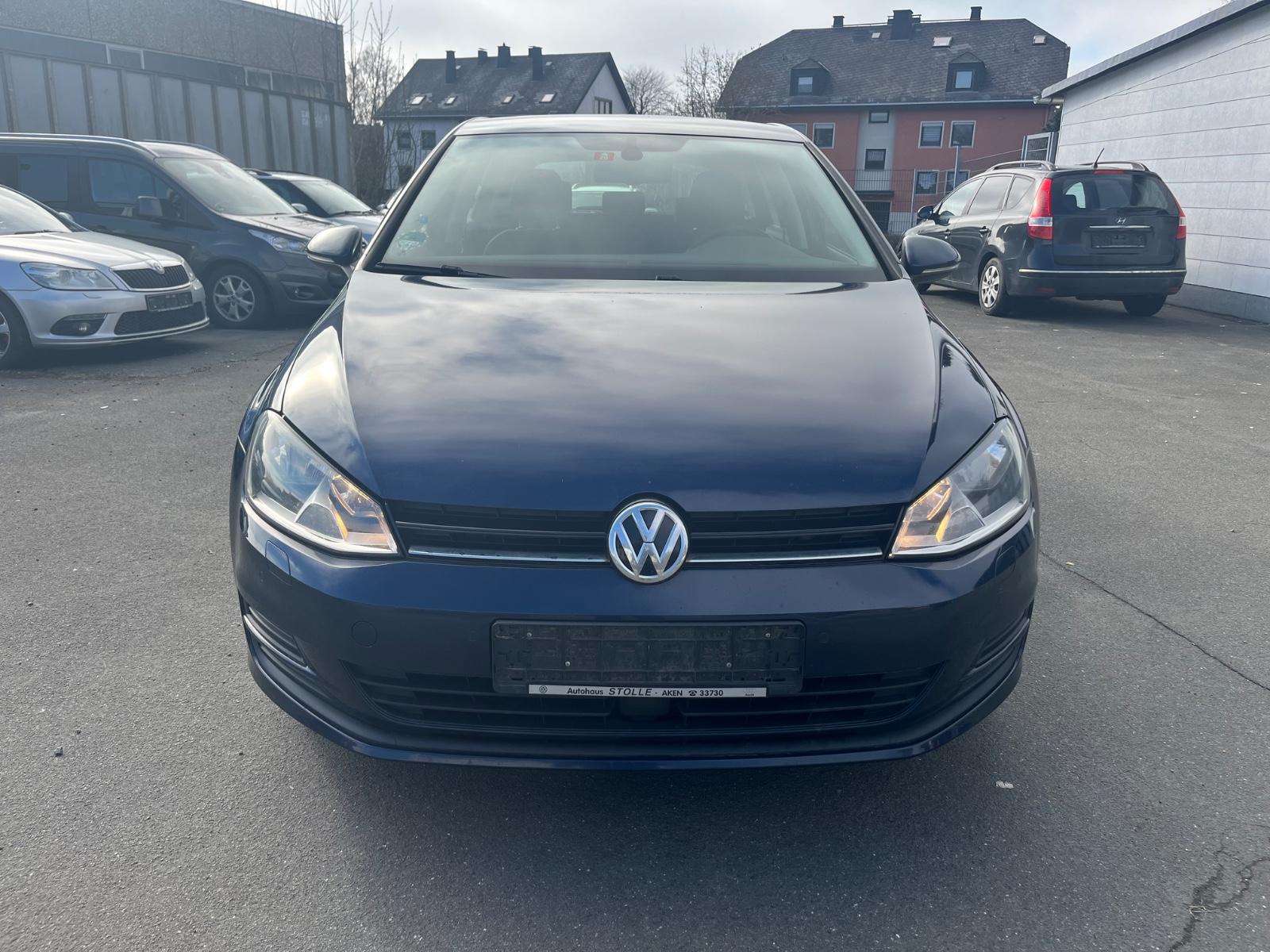 Volkswagen Golf VII Lim. Trendline BMT