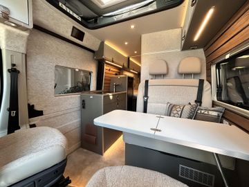 HYMER  ERIBA  HYMERCAR Yellowstone 640 4t AHK SOLAR 