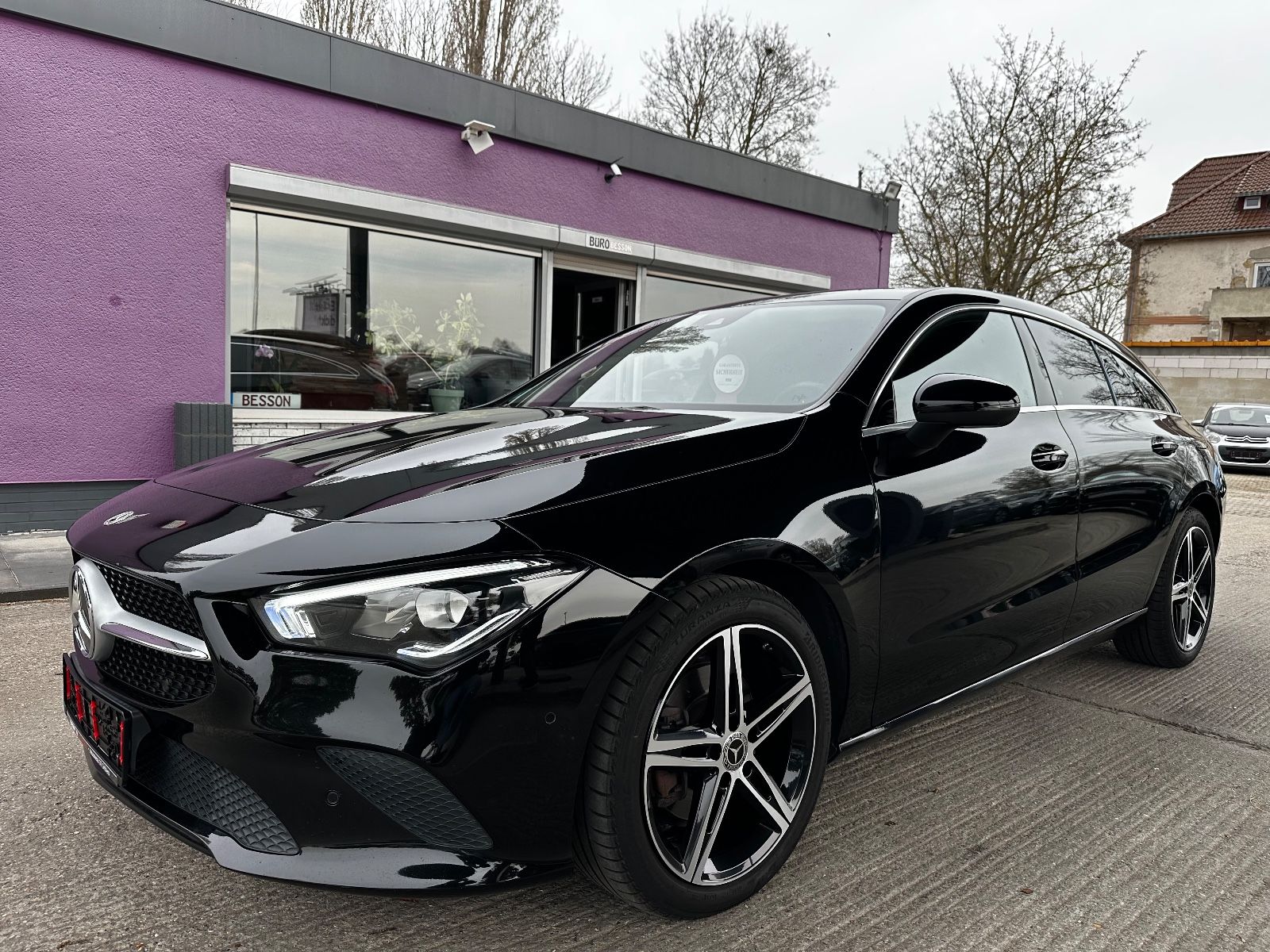 MERCEDES-BENZ CLA 200 d Shooting Brake  "HU+Service Neu"