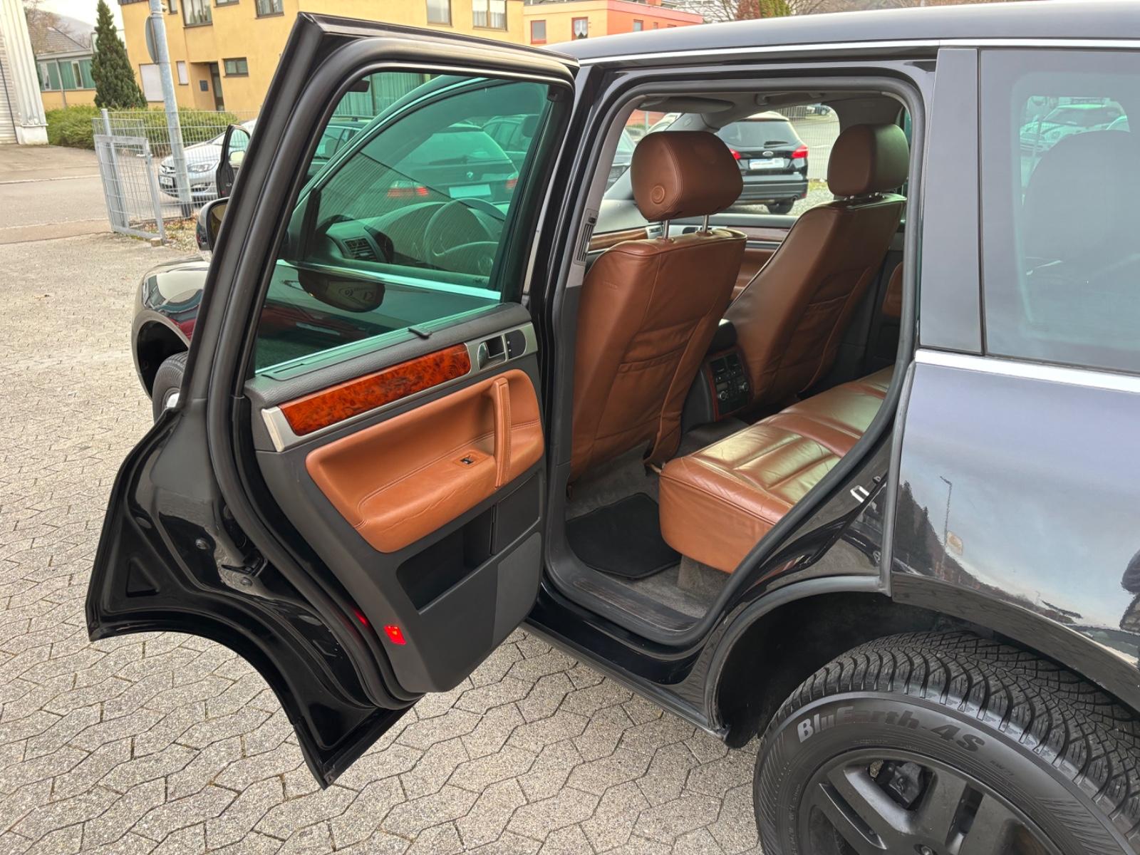 Volkswagen Touareg 2005 — photo 15