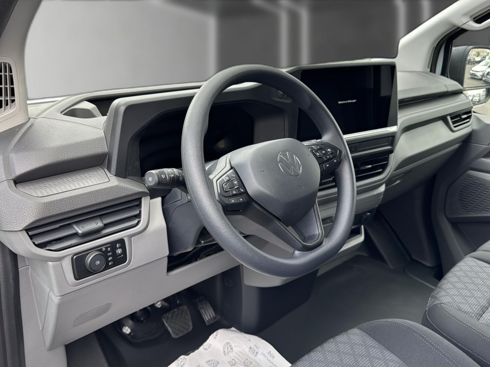 Volkswagen T7 Kombi - Bild 10