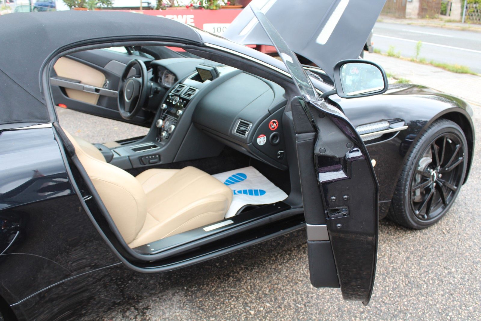 V8 Vantage Roadster 4.7l Sportshift Schön!