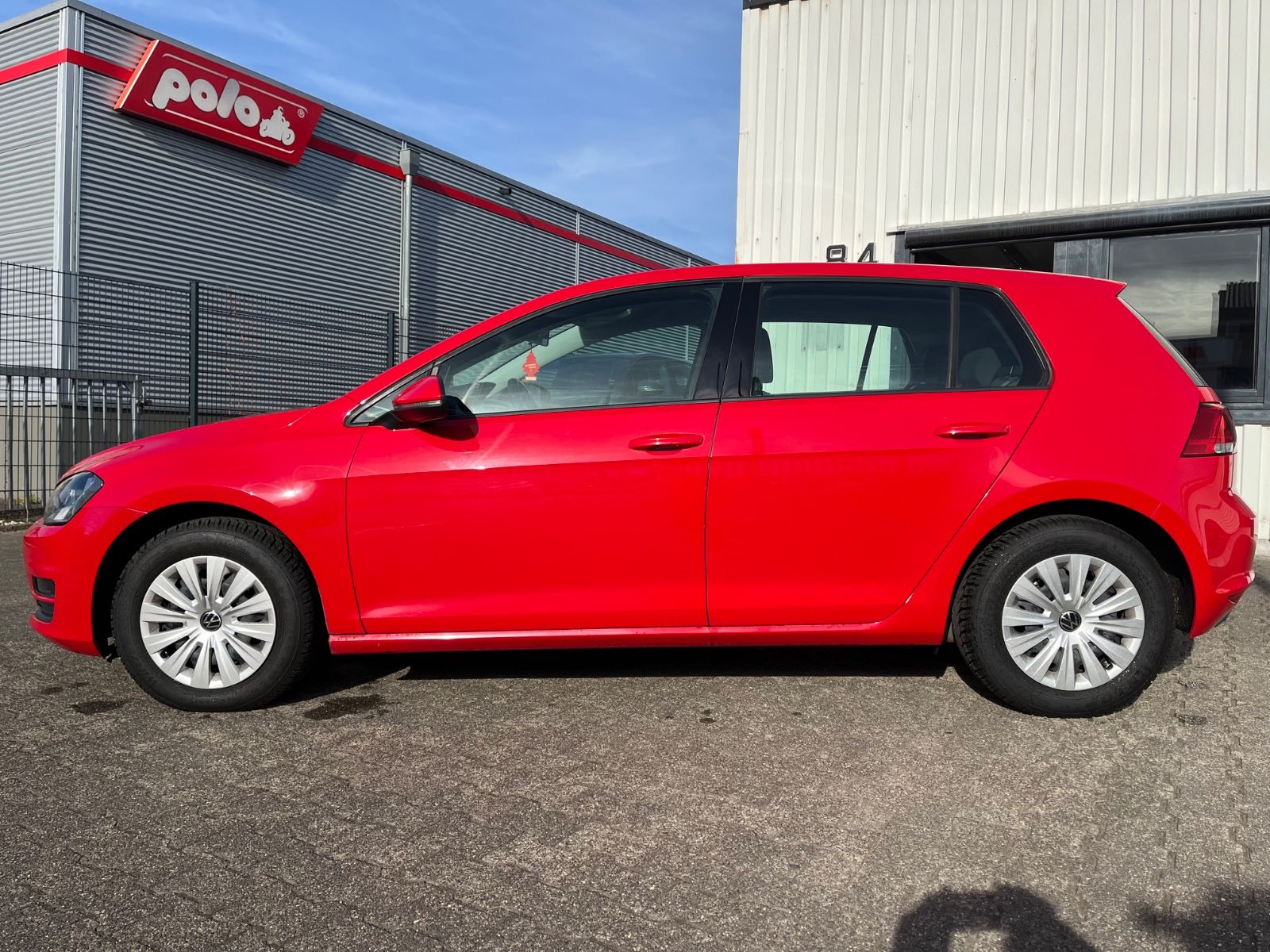 Vw Golf VII Lim. Trendline BMT TÜV & Inspektion neu – Bild 5