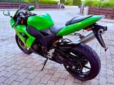 Kawasaki ZX-10R Ninja 1. Hd. WIE NEU Sammlerzustand  - Offers