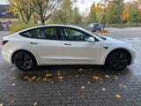 Tesla Model 3 SR Model 2023 NUR 22990 KM Ryzen  Wärmep - Tesla Gebrauchtwagen in Duisburg
