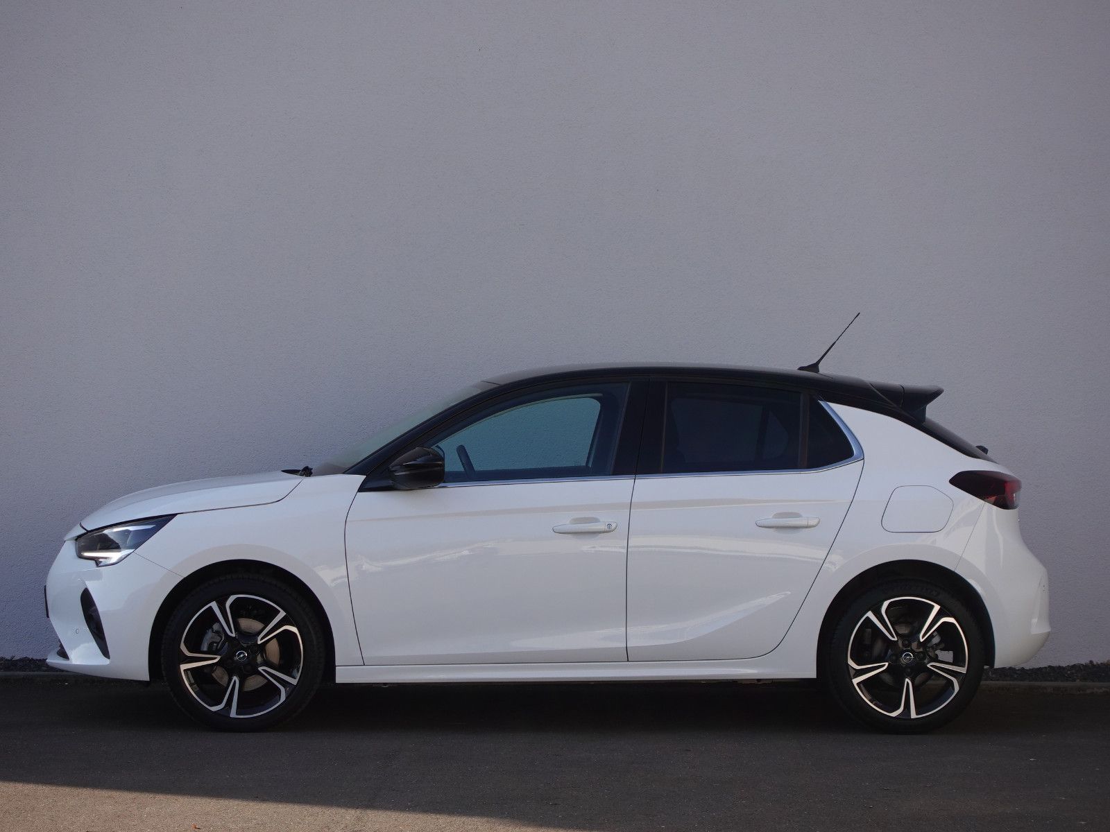 Fahrzeugabbildung Opel Corsa 1.2Turbo Elegance Automatik SHZ,PDC,Kamera