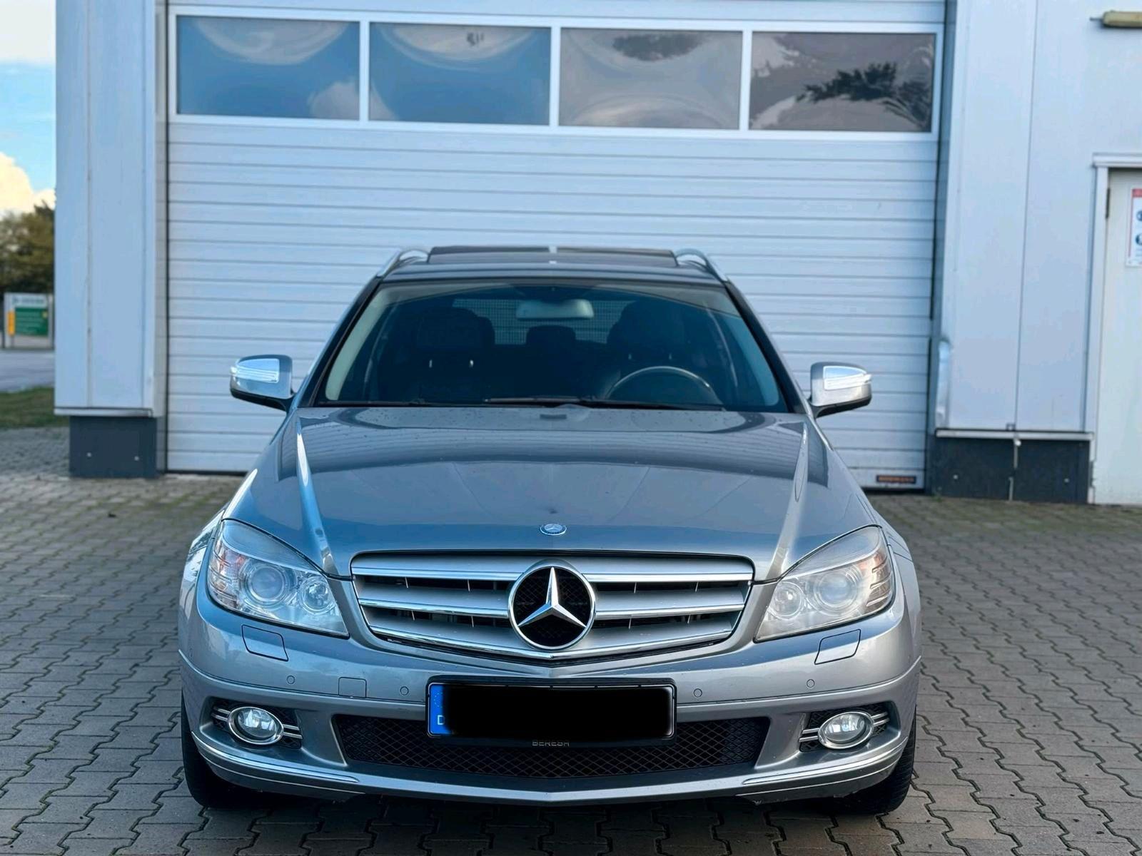Mercedes-Benz C 320