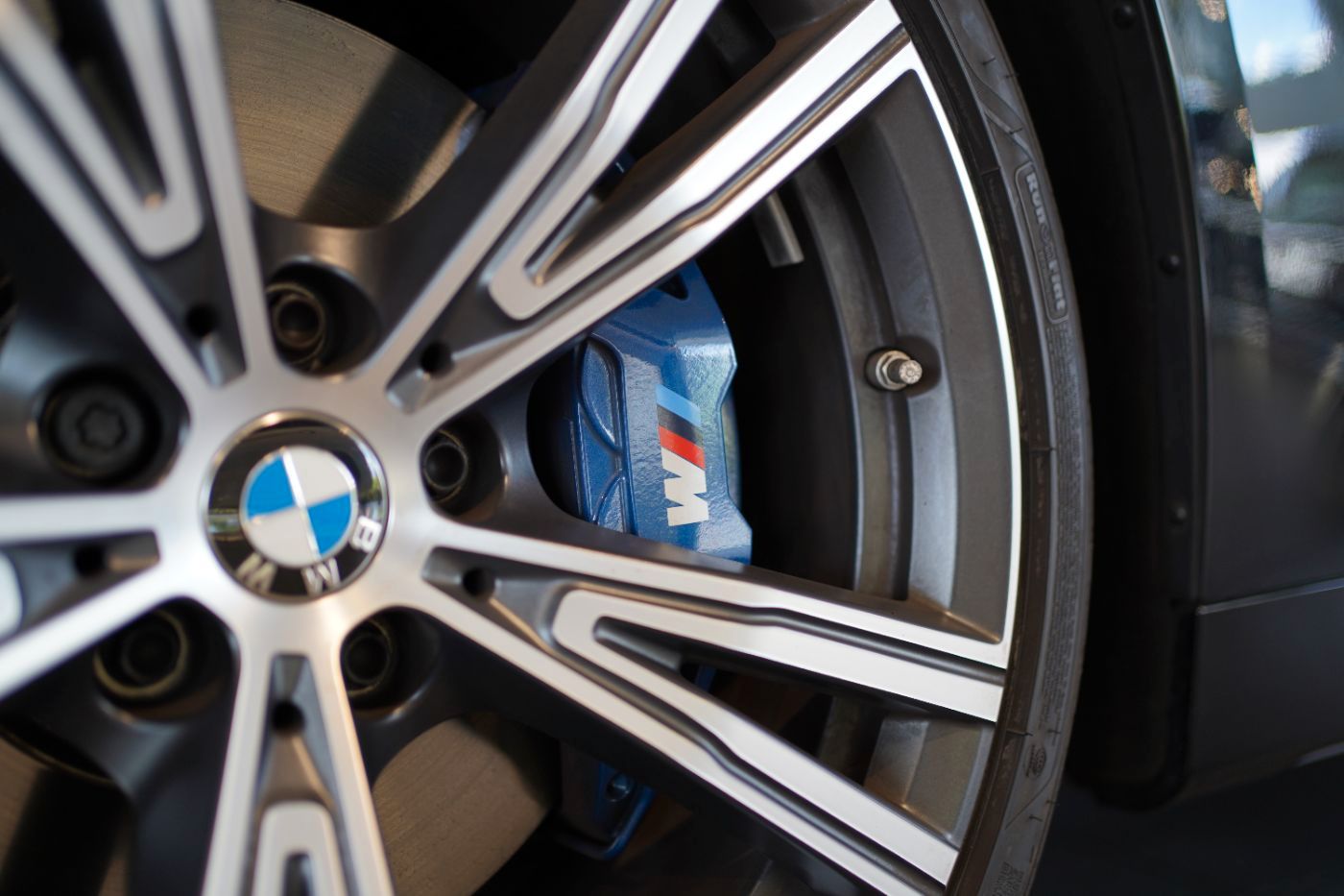Fahrzeugabbildung BMW M440i xDrive ParkAssist.+HarmanKardon+Laserlicht