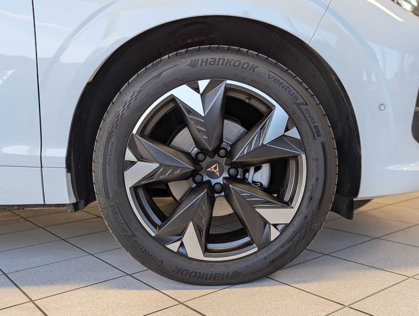 CUPRA Terramarr 1.5 eTSI Dinamica Edge-Paket HUD 19" - Image 10