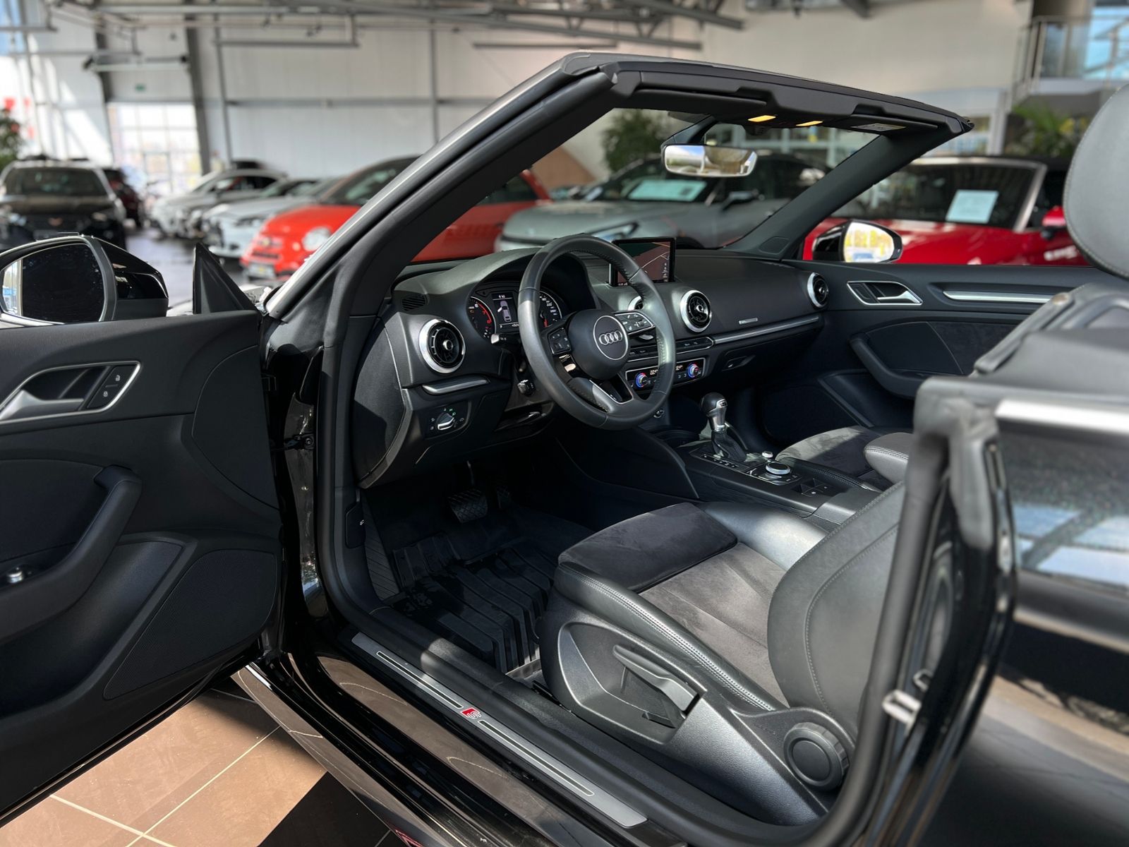 Fahrzeugabbildung Audi A3 Cabriolet 35 TFSI S line PDC XENON NAVI