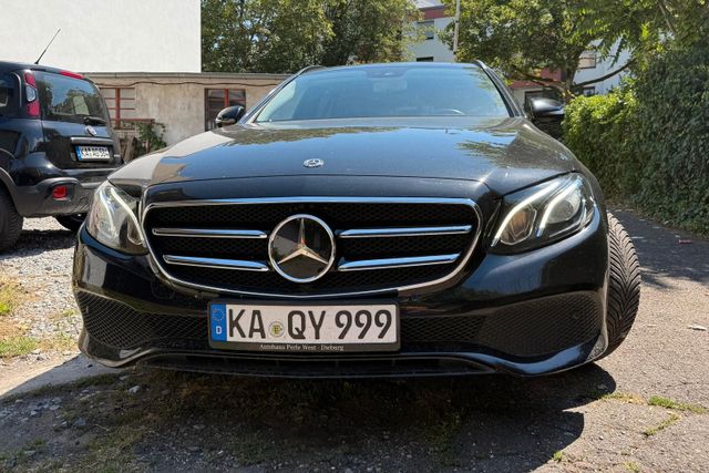 MERCEDES-BENZ E 220 d 9G Tronic mit Schaltwippen