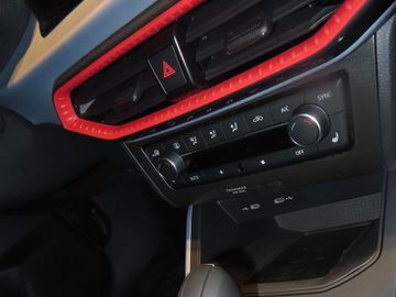 Fotografie 9 des Seat Arona FR 1.0 TSi DSG VollLED FullLink WinterPake