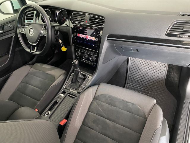 Golf VII Highline R-Line 1.5 TSI LED+NAVI