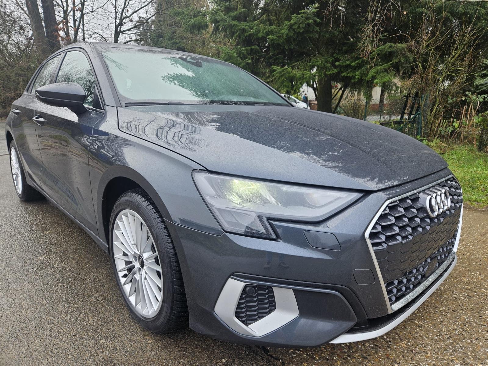 Audi A3 30 TFSI ADVANCED * NAVIGATION * ALU * LED