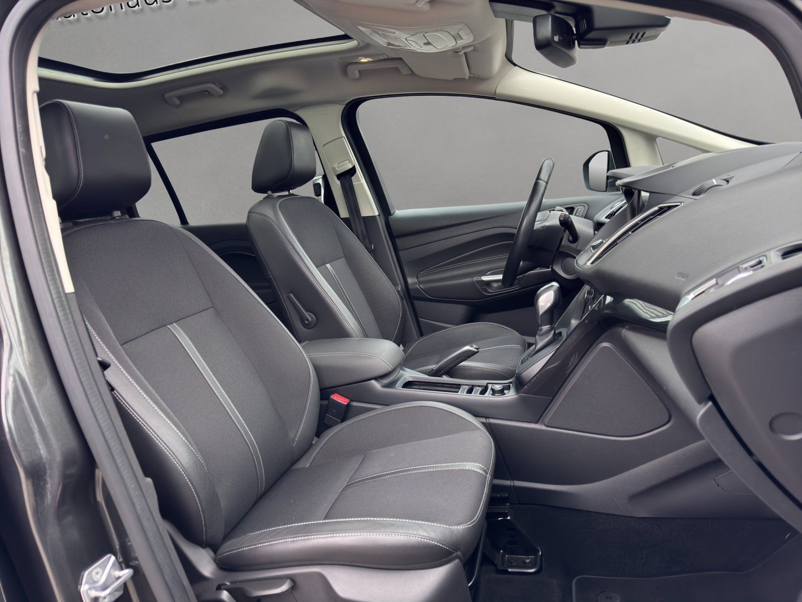 Fahrzeugabbildung Ford Grand C-Max Titanium Aut./KAMERA/GRA/NAVI/XENON/