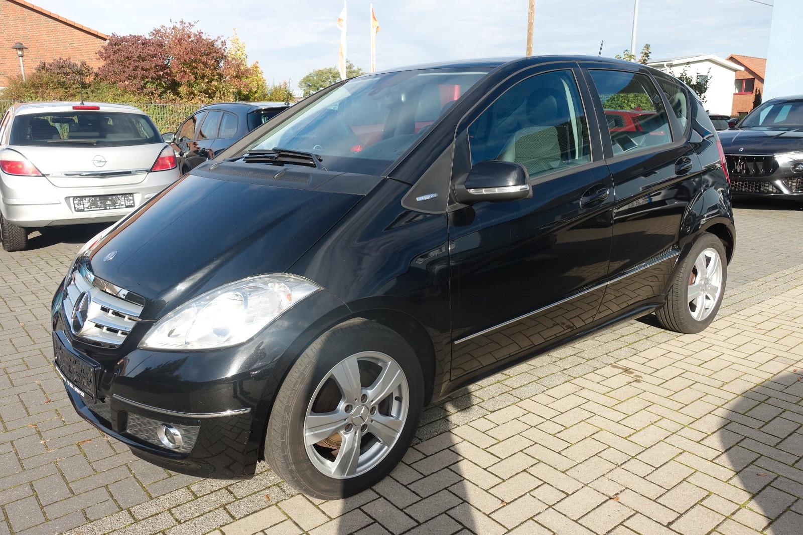 Mercedes-Benz A 180 5-türig*SHZ*TEILLEDER*ALU*GUTER ZUSTAND*