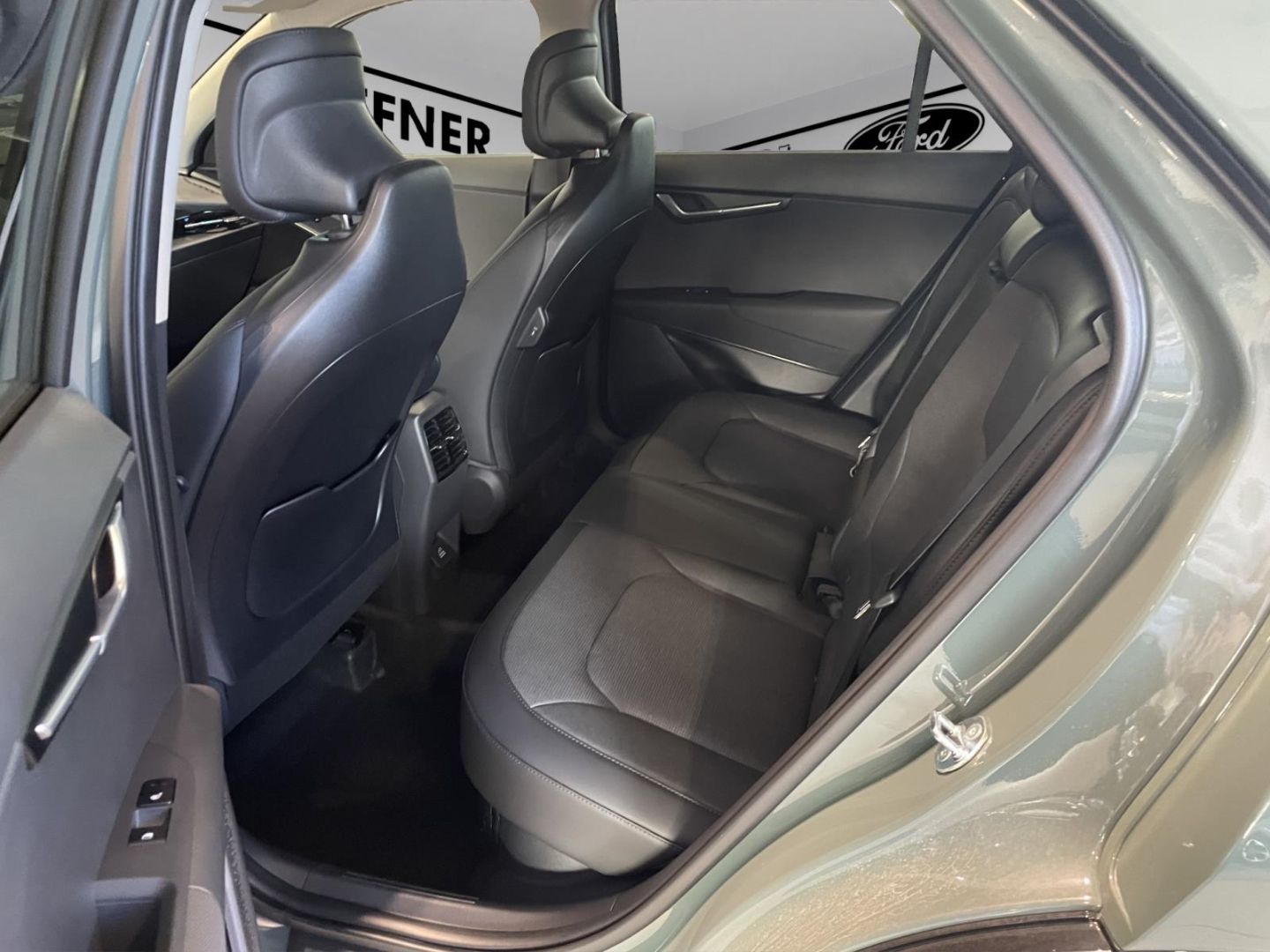 Fahrzeugabbildung Kia Niro Hybrid Spirit Memory Sitzkühlung Harman&Kar