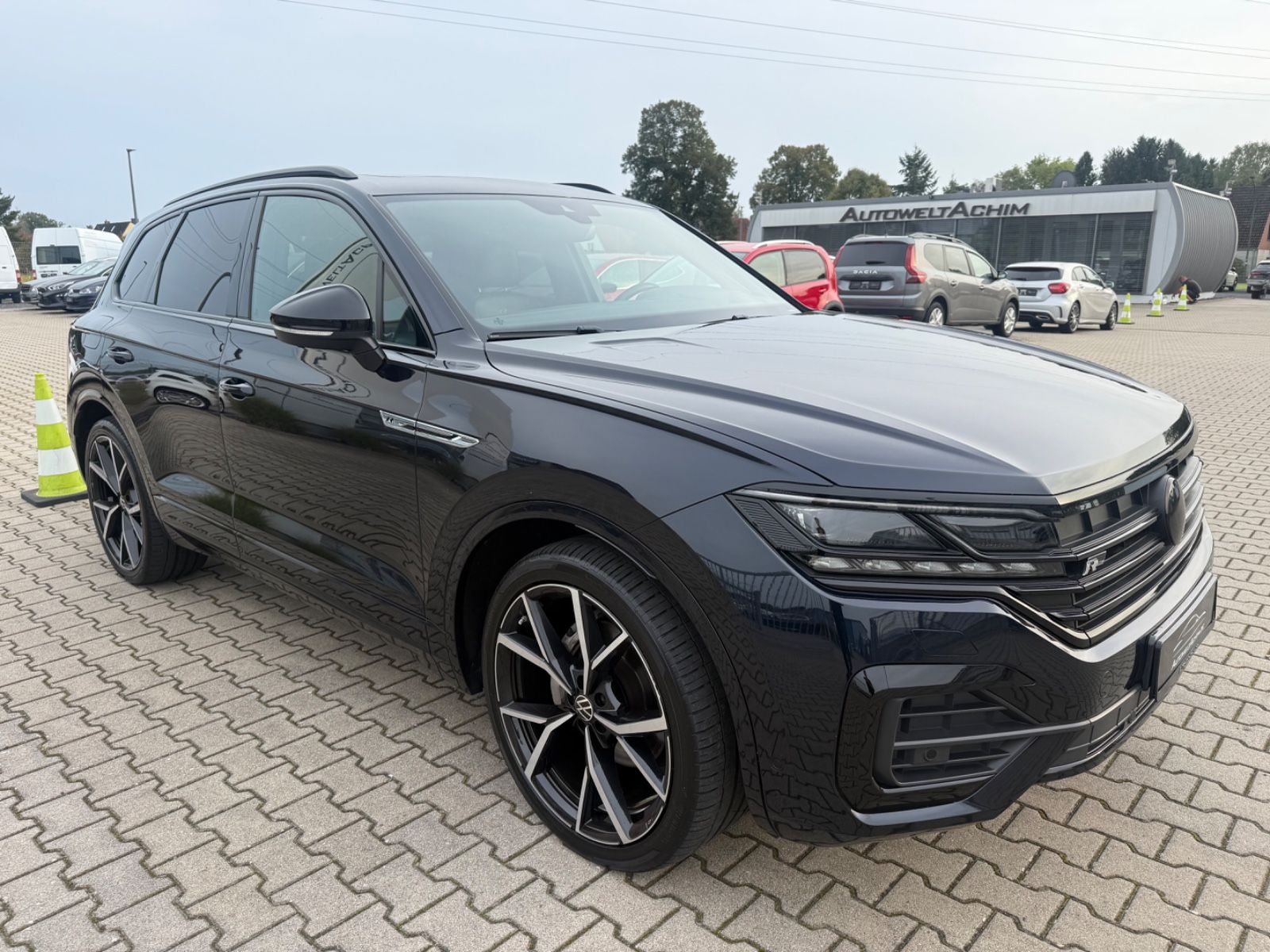 Volkswagen Touareg R-Line 4Motion foto 4