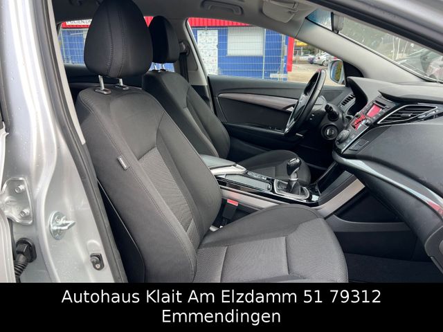Fahrzeugabbildung Hyundai i40 cw FIFA World Cup Edition Motor 0 KM