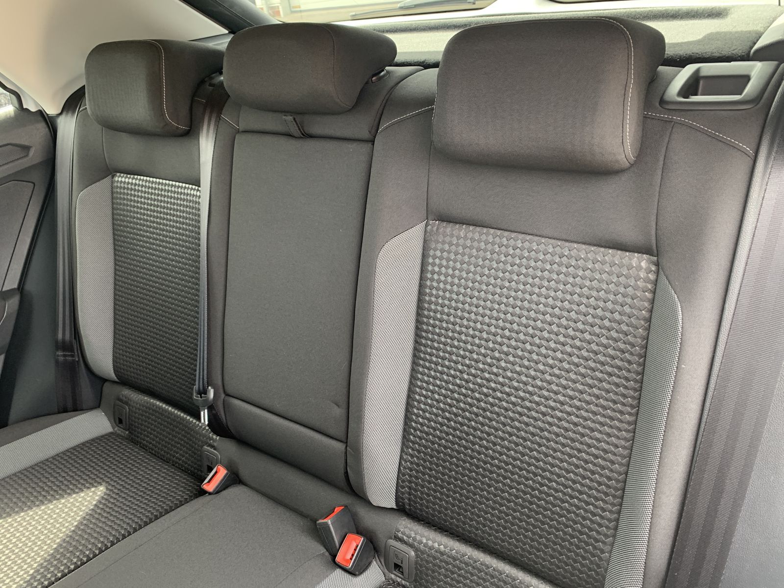 Fahrzeugabbildung Volkswagen T-Roc 1.5 TSI*Active*Cam*LED*Anschlussgarantie*